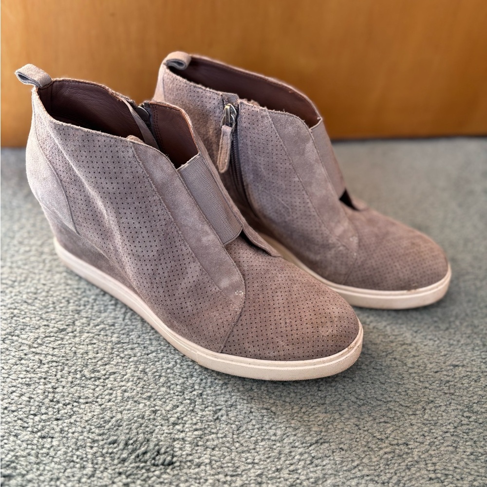 Linea Paolo Wedge Booties